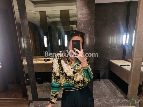 Khloe Roy escort girl à Bruxelles @ beneluxxx.com